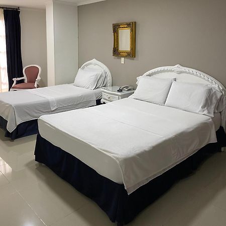 Hotel Suite Santa Rosa سانتا روزا دي كابال المظهر الخارجي الصورة